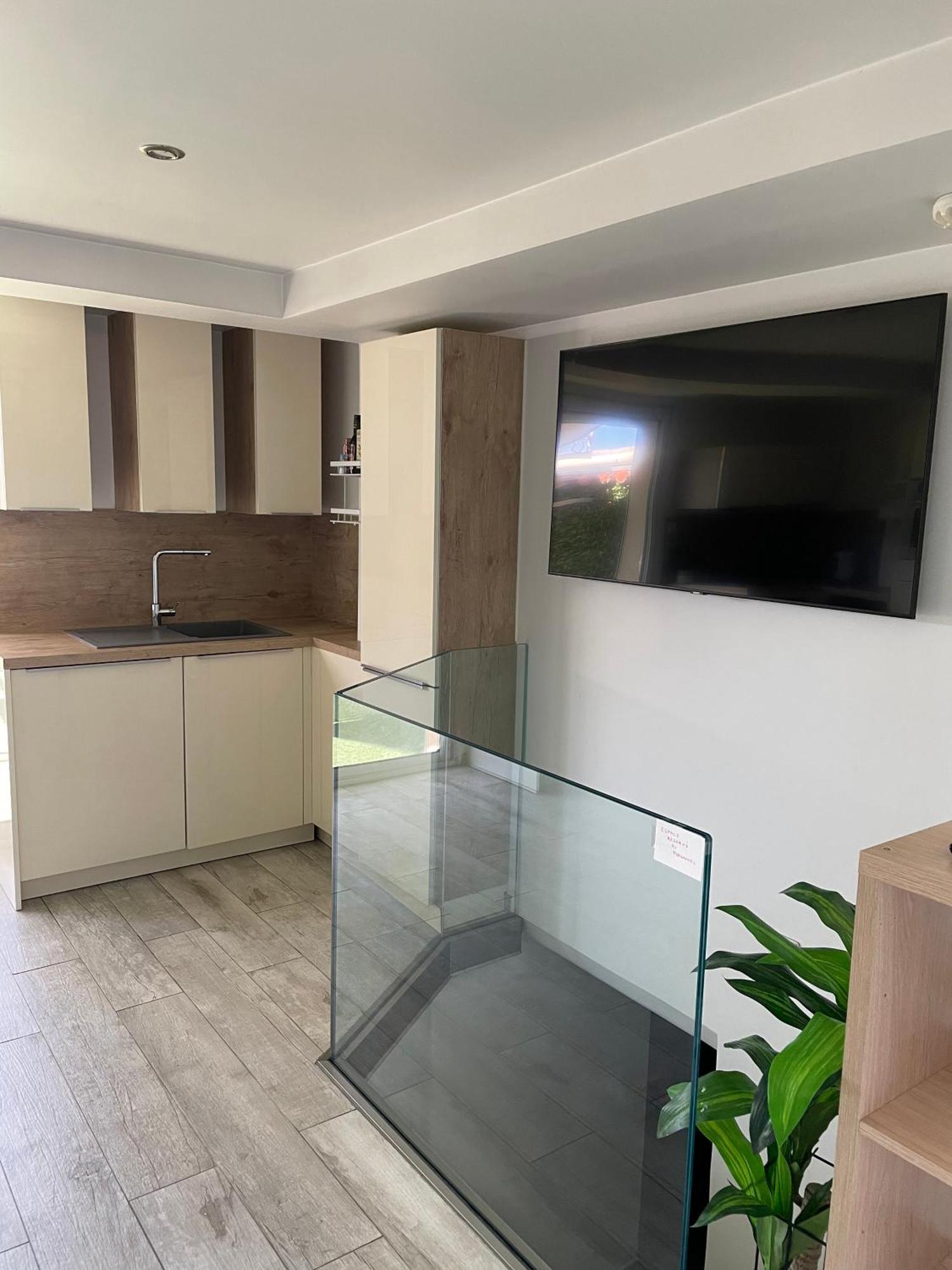 Hotel Le Rabelais Le Lavandou Ngoại thất bức ảnh