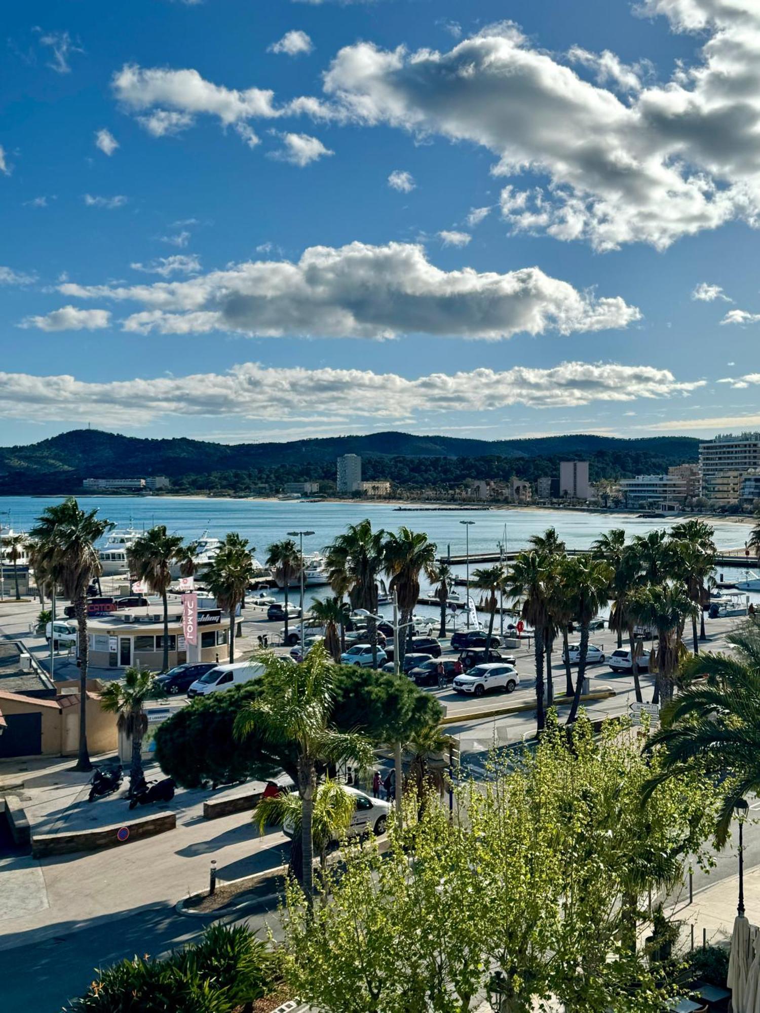 Hotel Le Rabelais Le Lavandou Ngoại thất bức ảnh