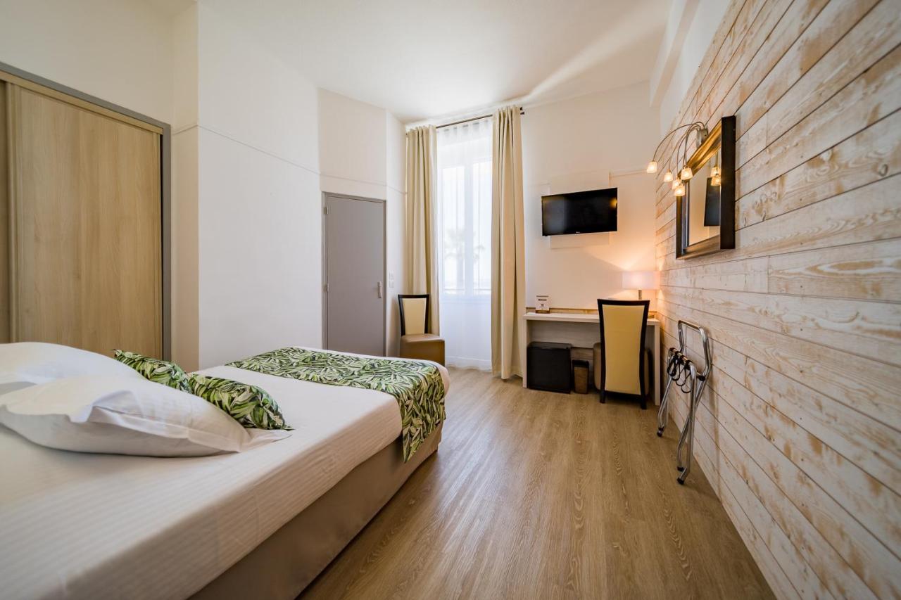 Hotel Le Rabelais Le Lavandou Ngoại thất bức ảnh