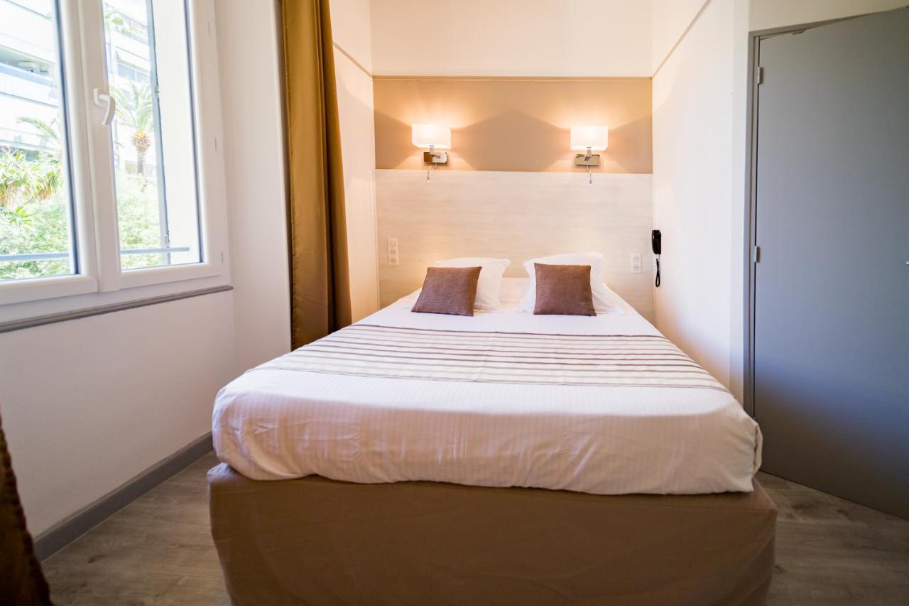 Hotel Le Rabelais Le Lavandou Ngoại thất bức ảnh