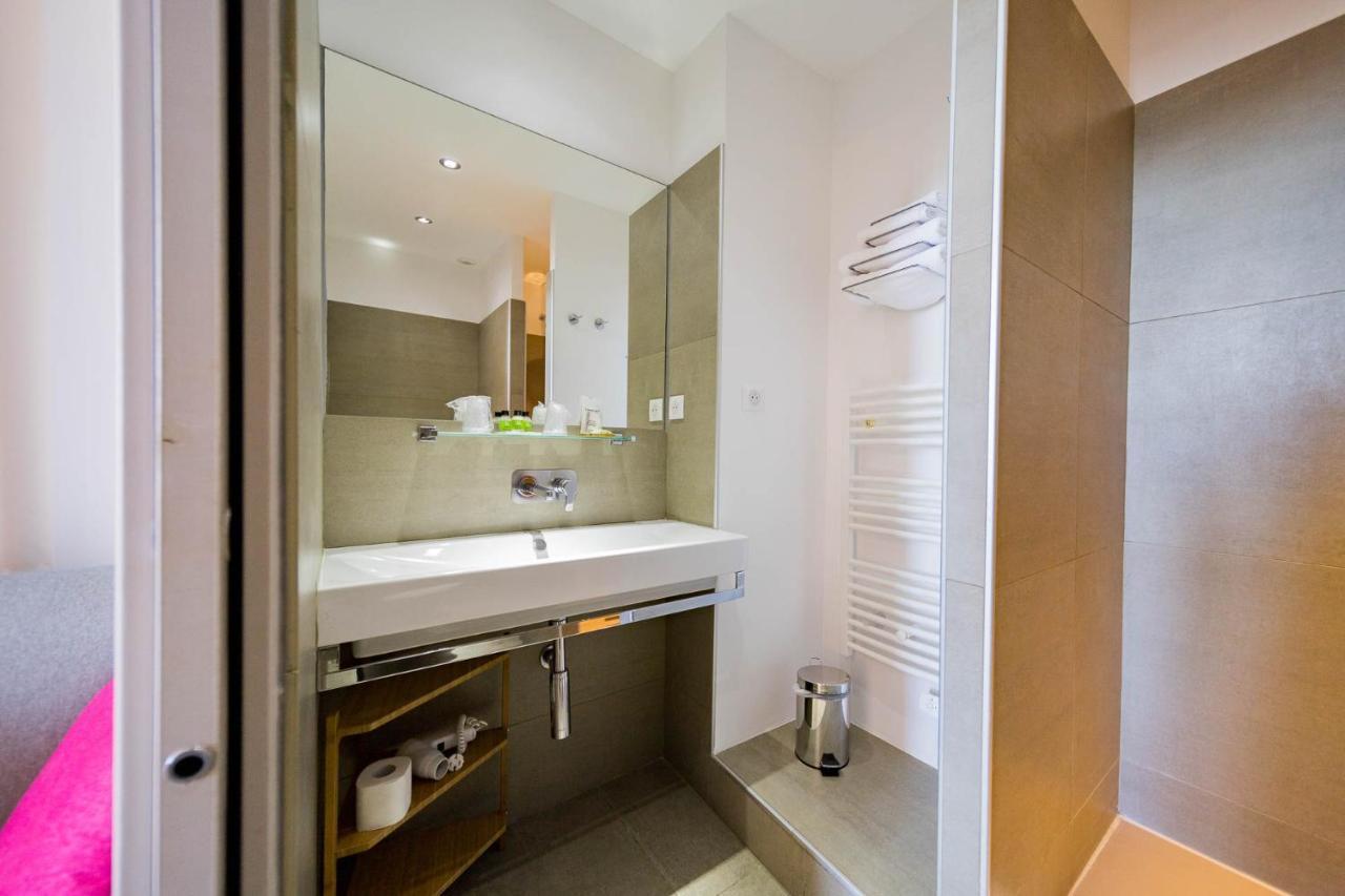 Hotel Le Rabelais Le Lavandou Ngoại thất bức ảnh